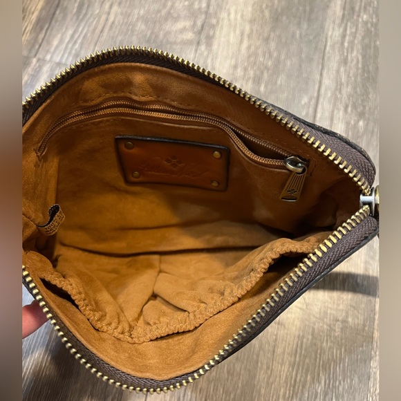 Patricia Nash Cassini Leather Wristlet Signature Italian Map Print Riot Rust - Picture 5 of 7